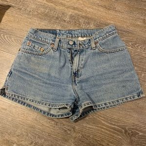 levi denim shorts